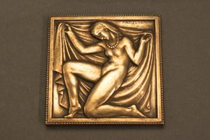 マルセル・ルナール　ブロンズメダル「ヴェールを被る女性」1920年代